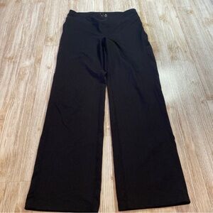 Aspire Straight leg black yoga pants size medium petite